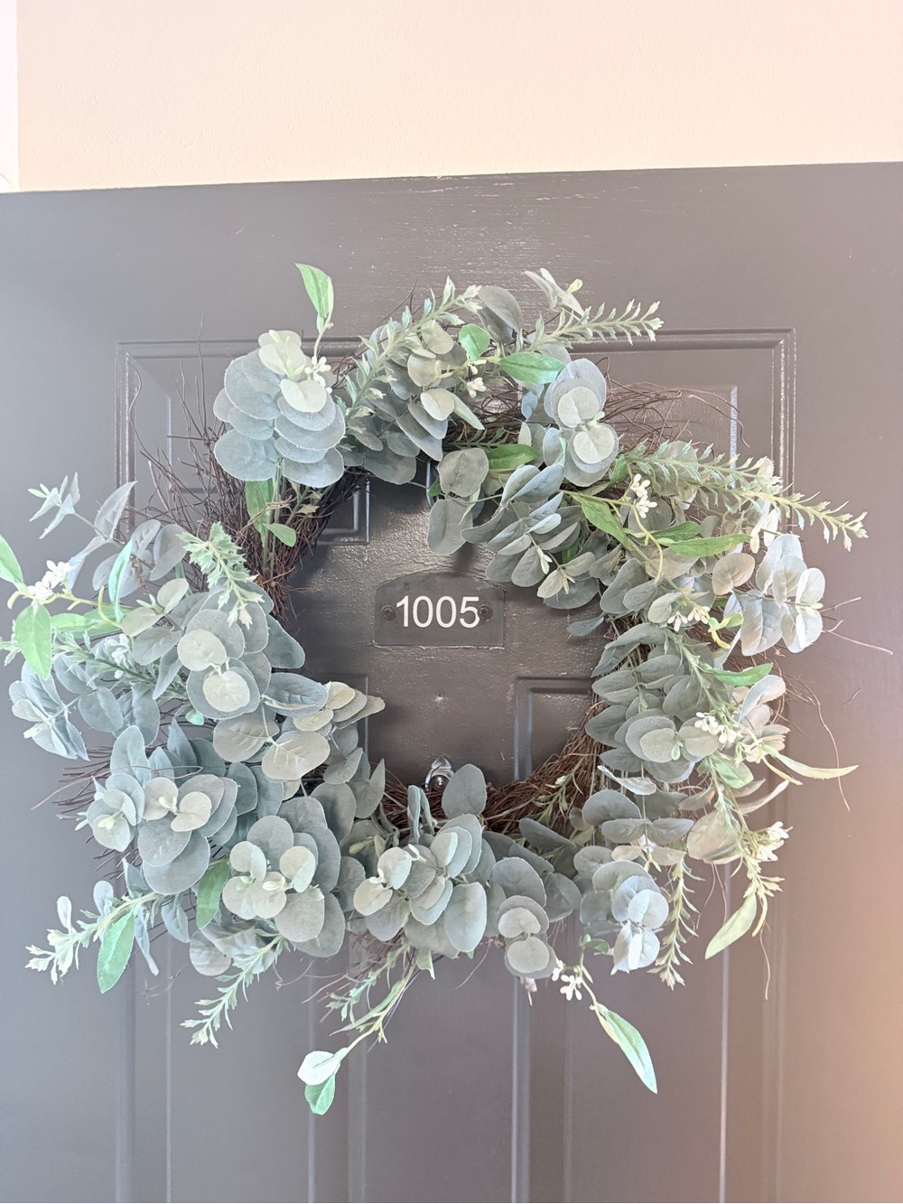 Green Eucalyptus Holiday Wreath - Premium Home Holiday Decor